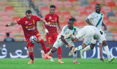 الأهلي ضيفًا ثقيلاً على القادسية لمطاردة النصر على صدارة الدوري السعودي